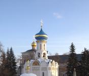 Maryina Roshcha'daki Kutsal Ruh İniş Tapınağı ve tarihi Lazarevskoye mezarlığındaki tapınak hizmet programı
